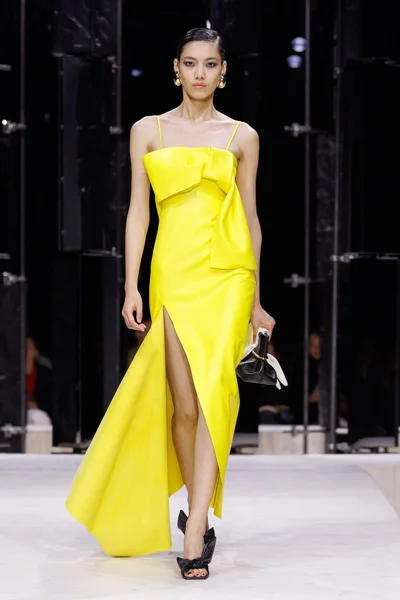 Look 8